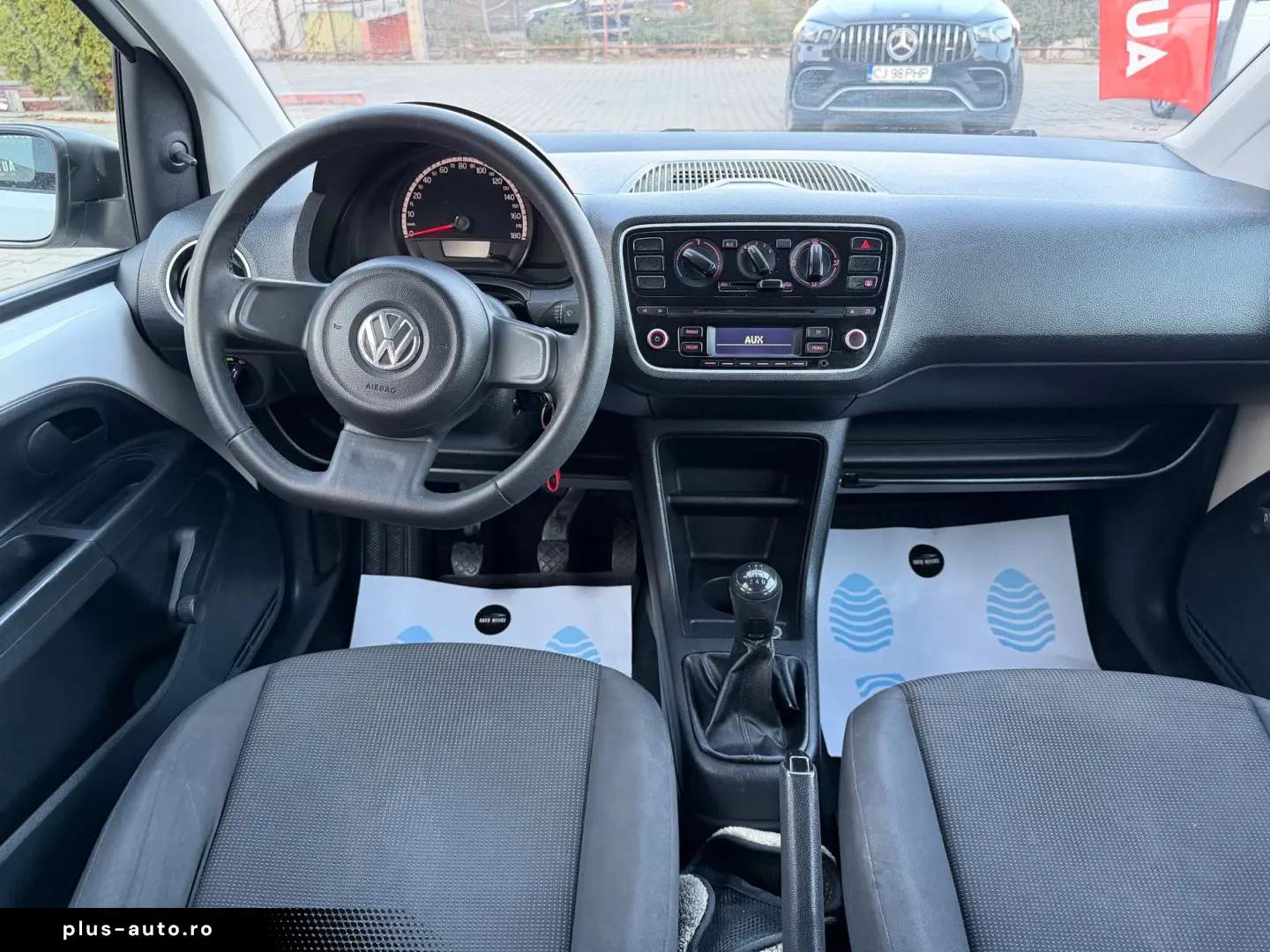 Volkswagen Up