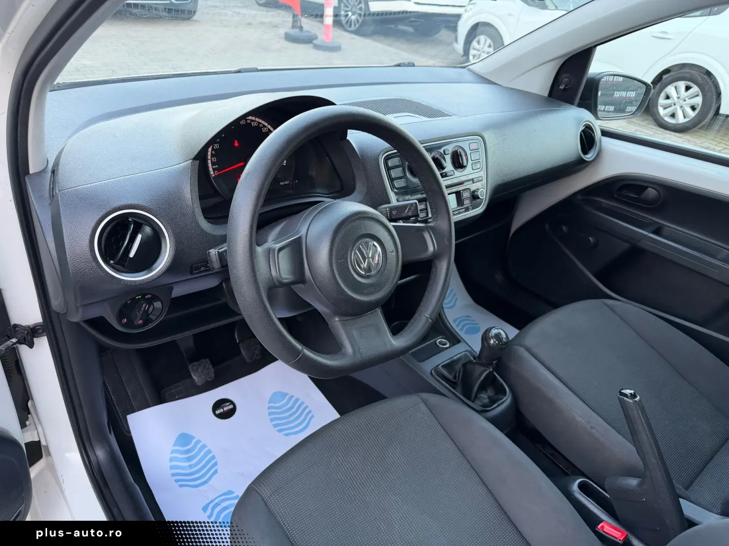 Volkswagen Up