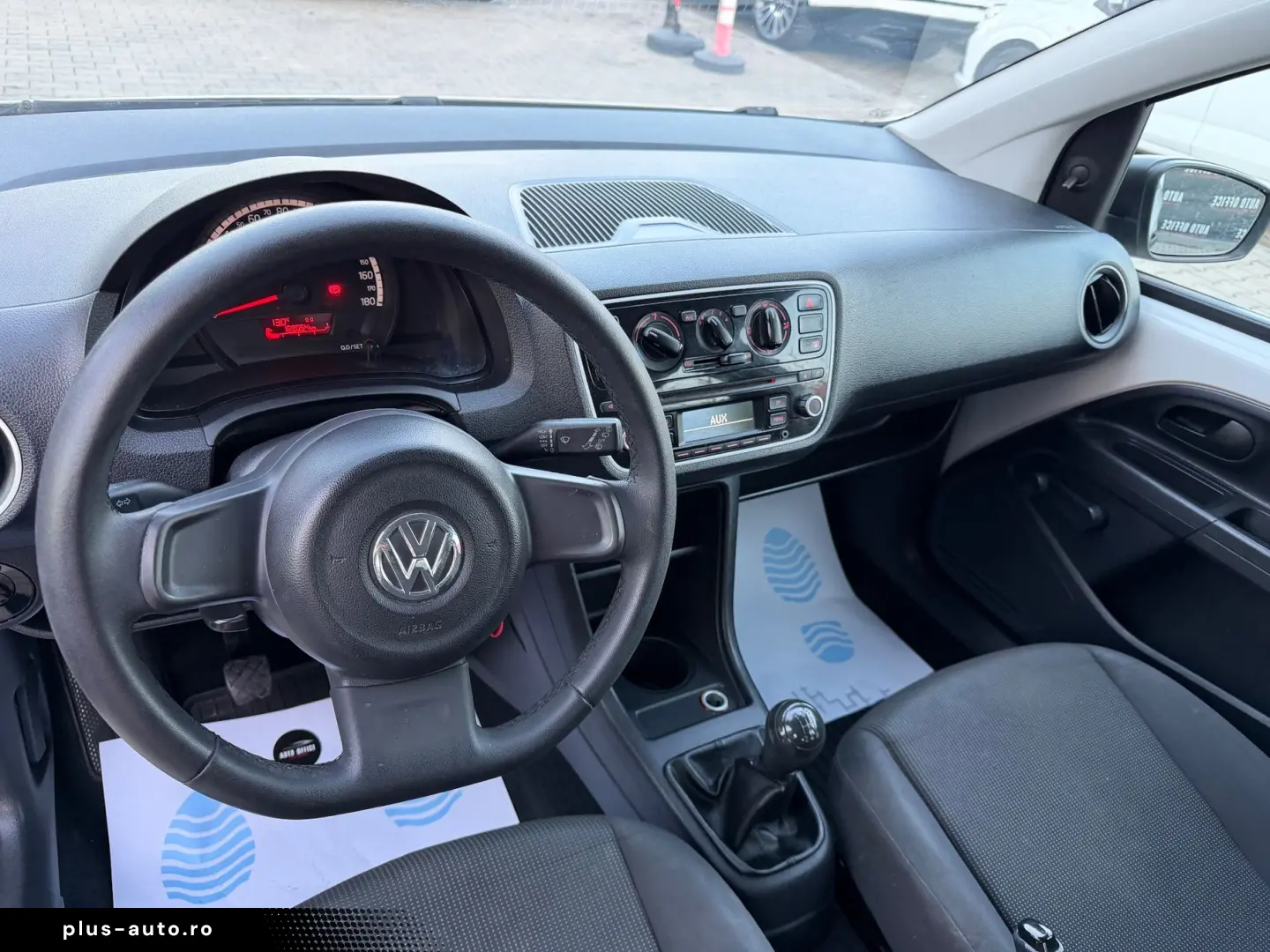 Volkswagen Up