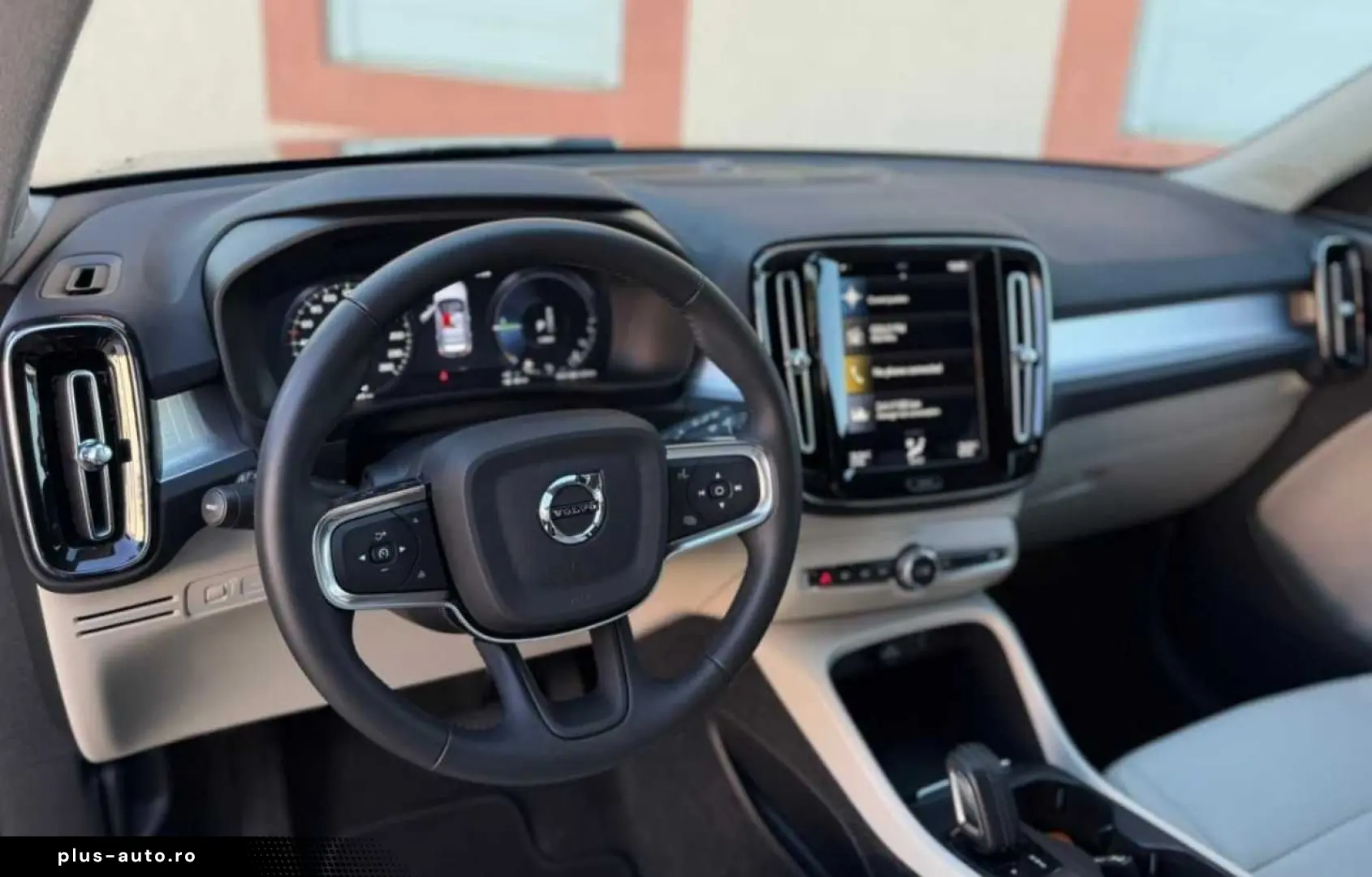 Volvo Xc-40