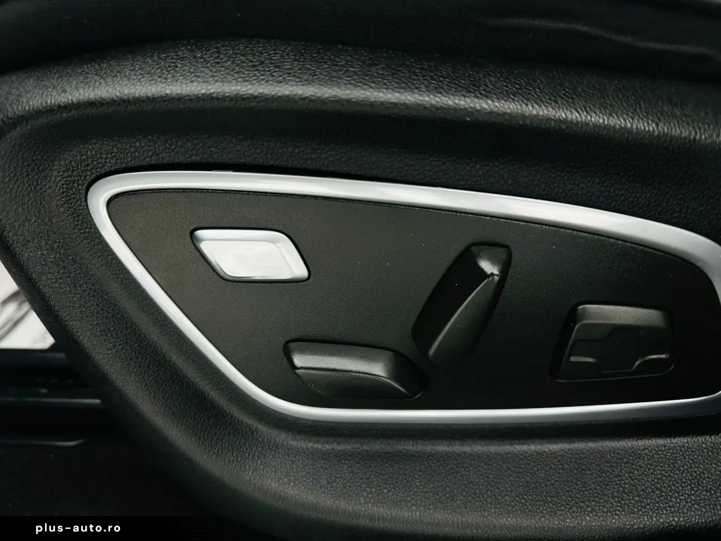 RENAULT GRAND SCENIC 2022 1.3i E6 7 Locuri Garantie 12 Luni