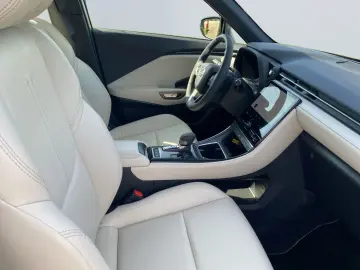 LEXUS LBX FWD Elegant  LED el. Heck CAM SHZ CarPlay PD