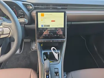 LEXUS LBX FWD Elegant 1.5 Hybrid EU6e HUD Navi Leder D