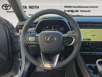 LEXUS LBX FWD Elegant 1.5 Hybrid EU6e HUD Navi Leder D