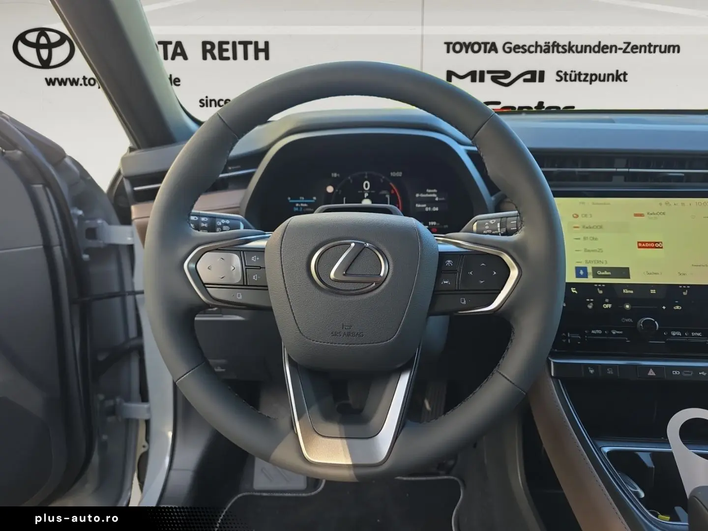 LEXUS LBX FWD Elegant 1.5 Hybrid EU6e HUD Navi Leder D