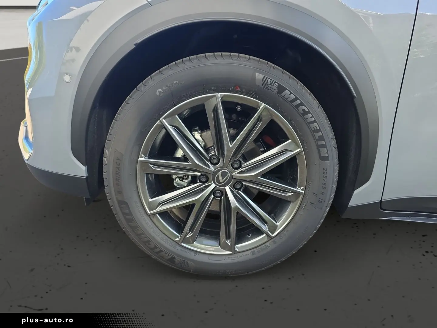 LEXUS LBX FWD Elegant 1.5 Hybrid EU6e HUD Navi Leder D