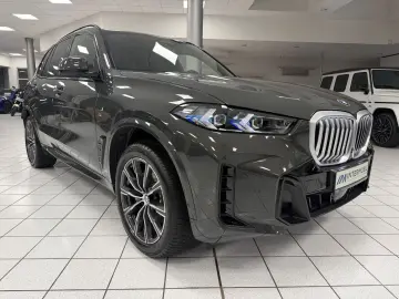 BMW X5 xDrive30d M-Sport PANO SOFT HUD H-K AHK 360