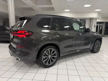 BMW X5 xDrive30d M-Sport PANO SOFT HUD H-K AHK 360