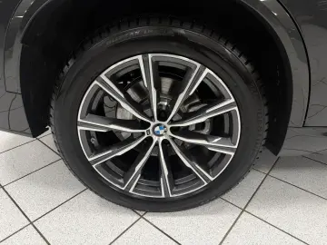 BMW X5 xDrive30d M-Sport PANO SOFT HUD H-K AHK 360