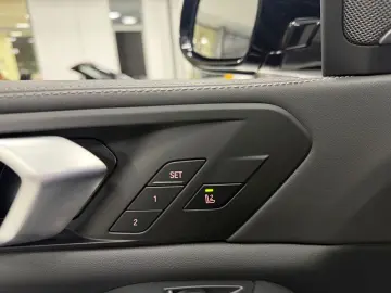 BMW X5 xDrive30d M-Sport PANO SOFT HUD H-K AHK 360