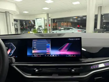 BMW X5 xDrive30d M-Sport PANO SOFT HUD H-K AHK 360