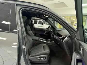 BMW X5 xDrive30d M-Sport PANO SOFT HUD H-K AHK 360