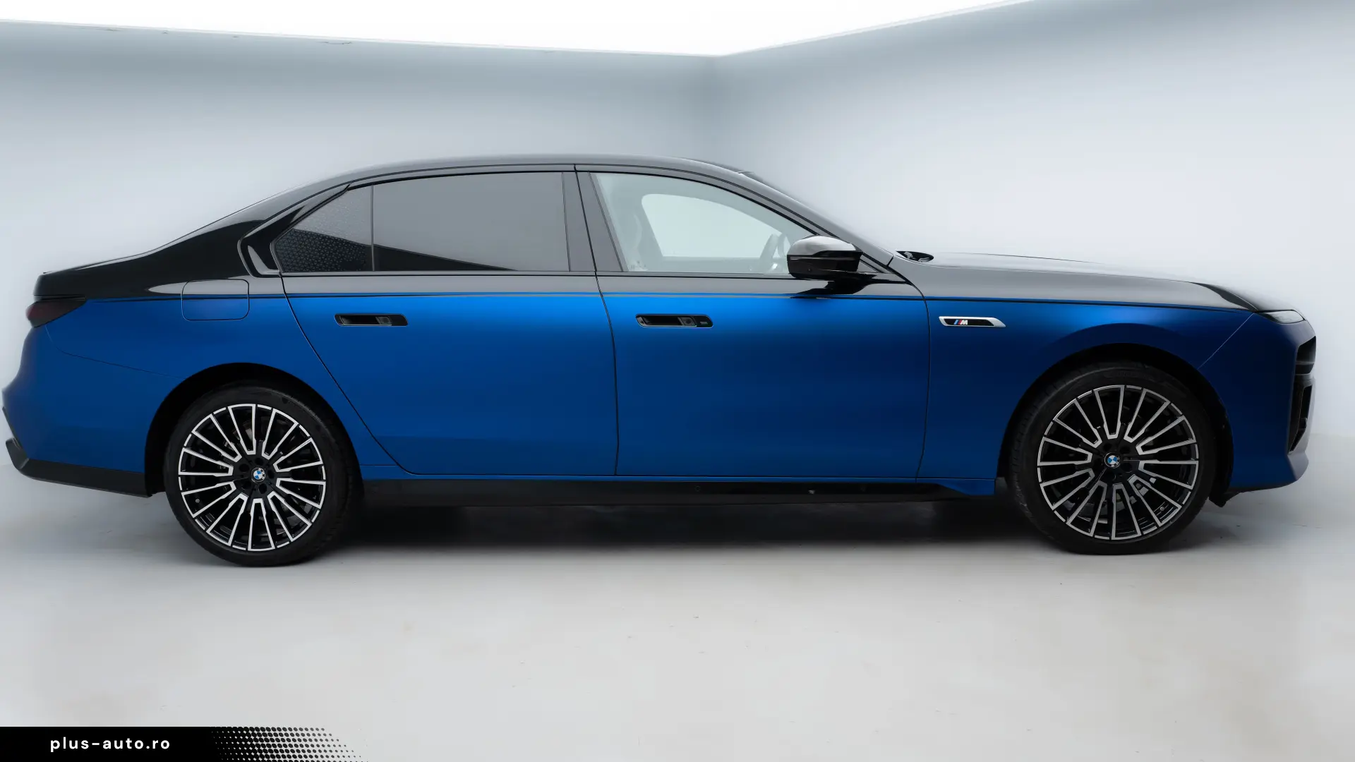 BMW 740d - M-sport Pro - Executive Lounge - TV - B&W - PPF