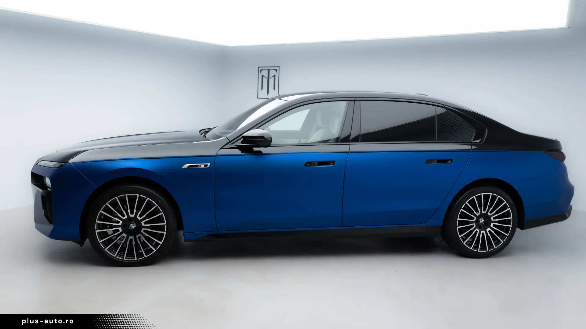 BMW 740d - M-sport Pro - Executive Lounge - TV - B&W - PPF