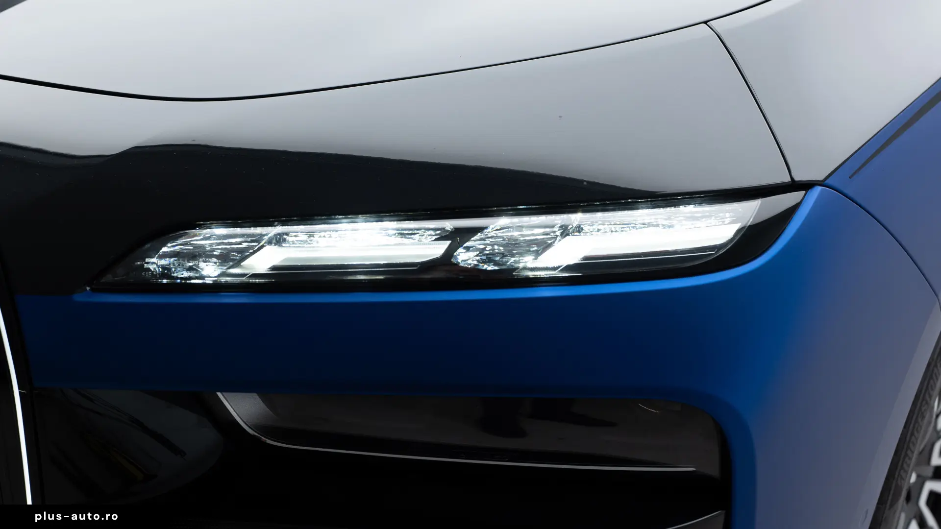 BMW 740d - M-sport Pro - Executive Lounge - TV - B&W - PPF