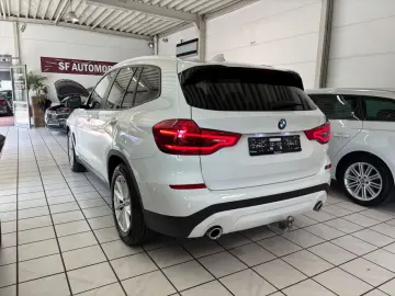 BMW X3 xDrive 20 d Advantage  CarPlay AHK
