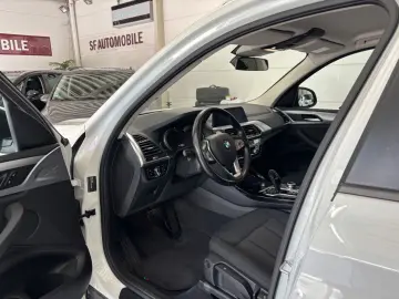 BMW X3 xDrive 20 d Advantage  CarPlay AHK