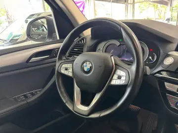 BMW X3 xDrive 20 d Advantage  CarPlay AHK