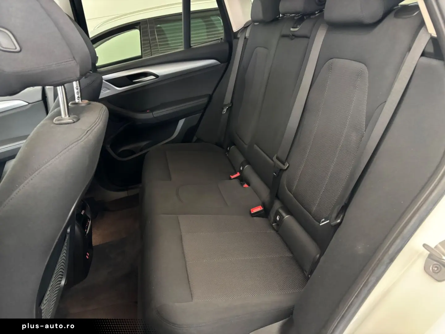 BMW X3 xDrive 20 d Advantage  CarPlay AHK