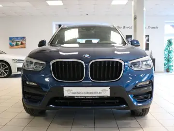 BMW X3 xDrive 20 d Advantage Pano HUD DAB  Navi