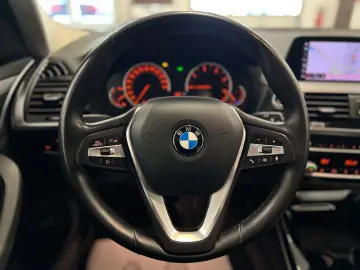 BMW X3 xDrive 20d Aut Navi Brems&DriveAssist WLAN