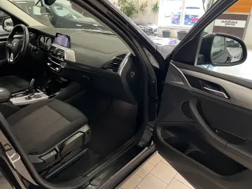 BMW X3 xDrive 20d Aut Navi Brems&DriveAssist WLAN