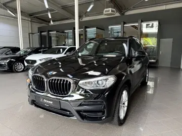 BMW X3  20d xDrive Advantage LED Navi RCAM AHK