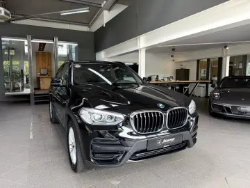 BMW X3  20d xDrive Advantage LED Navi RCAM AHK