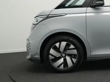 VW ID.Buzz Pure  AHK IQ.LIGHT NAVI ACC R-KAM 19