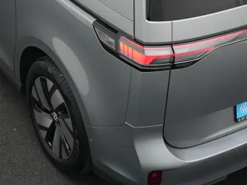 VW ID.Buzz Pure  AHK IQ.LIGHT NAVI ACC R-KAM 19