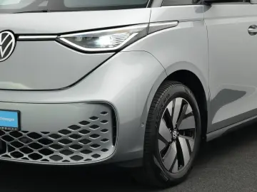VW ID.Buzz Pure  AHK IQ.LIGHT NAVI ACC R-KAM 19
