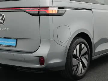 VW ID.Buzz Pure  AHK IQ.LIGHT NAVI ACC R-KAM 19