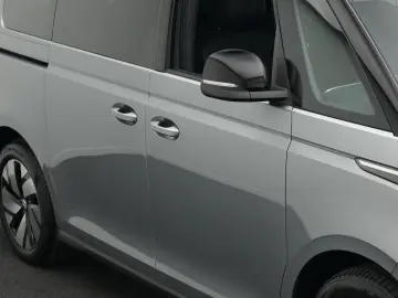 VW ID.Buzz Pure  AHK IQ.LIGHT NAVI ACC R-KAM 19