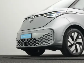 VW ID.Buzz Pure  AHK IQ.LIGHT NAVI ACC R-KAM 19