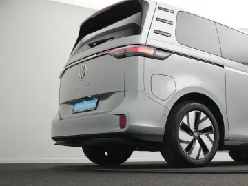 VW ID.Buzz Pure  AHK IQ.LIGHT NAVI ACC R-KAM 19