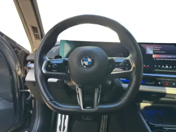 BMW 520d Limousine M Sportpaket DrivAs