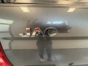 JAC 8 Pro 4wd  Doppelkabine    Ahk
