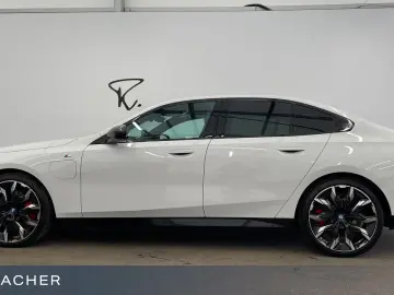 BMW 550e A xDrive Lim MSport PRO AHK ACCPro 360  HUD