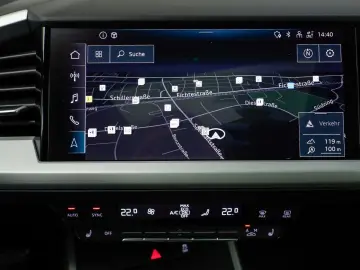 AUDI Q4 45 e-tron qu. S line  Matrix  Pano  Assist