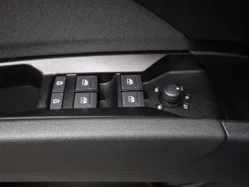 AUDI Q4 45 e-tron qu. S line  Matrix  Pano  Assist