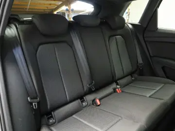 AUDI Q4 45 e-tron qu. S line  Matrix  Pano  Assist