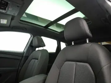 AUDI Q4 45 e-tron qu. S line  Matrix  Pano  Assist