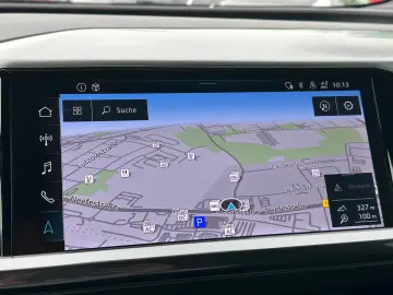AUDI Q4 45 e-tron quattro S LINE FAHRSCHULAUSSTATTUNG