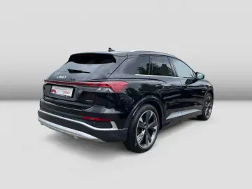 AUDI Q4 45 e-tron quattro S line Navi Einpark