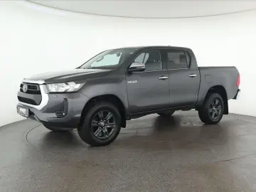 TOYOTA Hilux Double Cab 2.8 4x4 Comfort Nav ACC Kam AHK