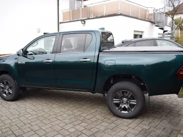 TOYOTA Hilux Double Cab 2.8 D-4D Comfort