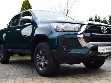 TOYOTA Hilux Double Cab 2.8 D-4D Comfort