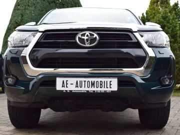TOYOTA Hilux Double Cab 2.8 D-4D Comfort