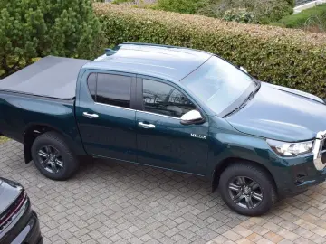 TOYOTA Hilux Double Cab 2.8 D-4D Comfort