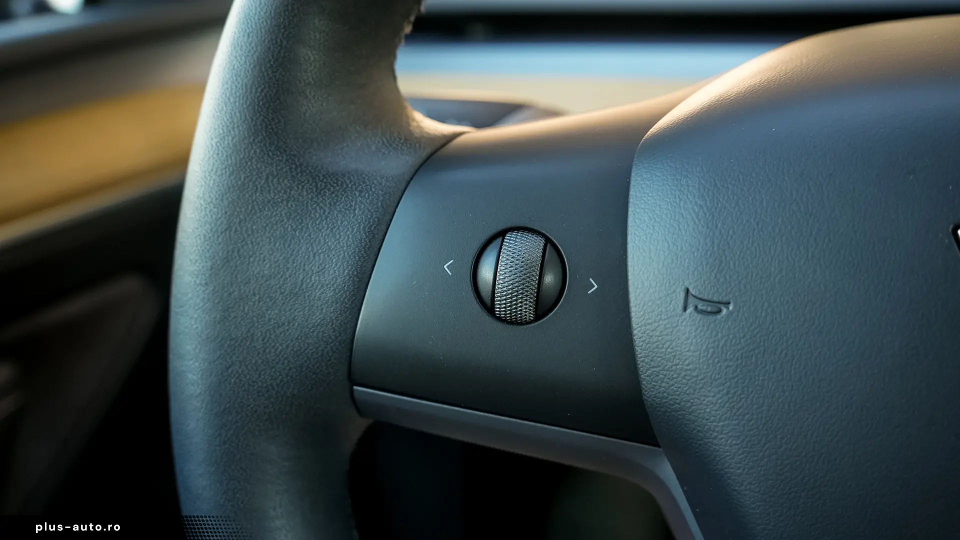 Tesla Model Y 75 kWh Dual Motor Long Range 4WD
